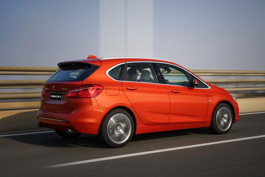  BMW 220i Active Tourer Luxury Line 2016 года  (CN) (фото 6 из 34)